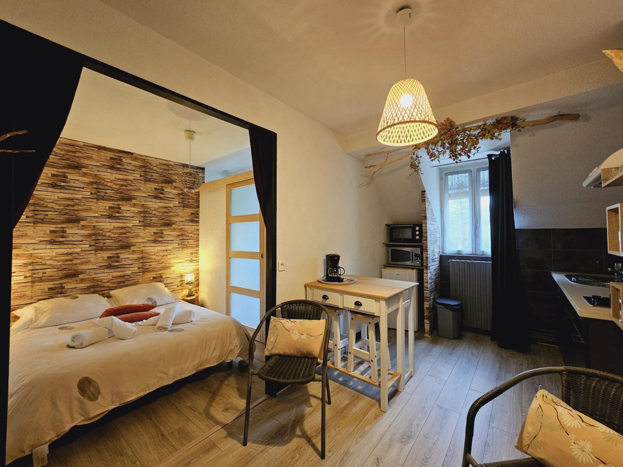 La Tour Des Quatre Chemins Apartamento Gramat Exterior foto