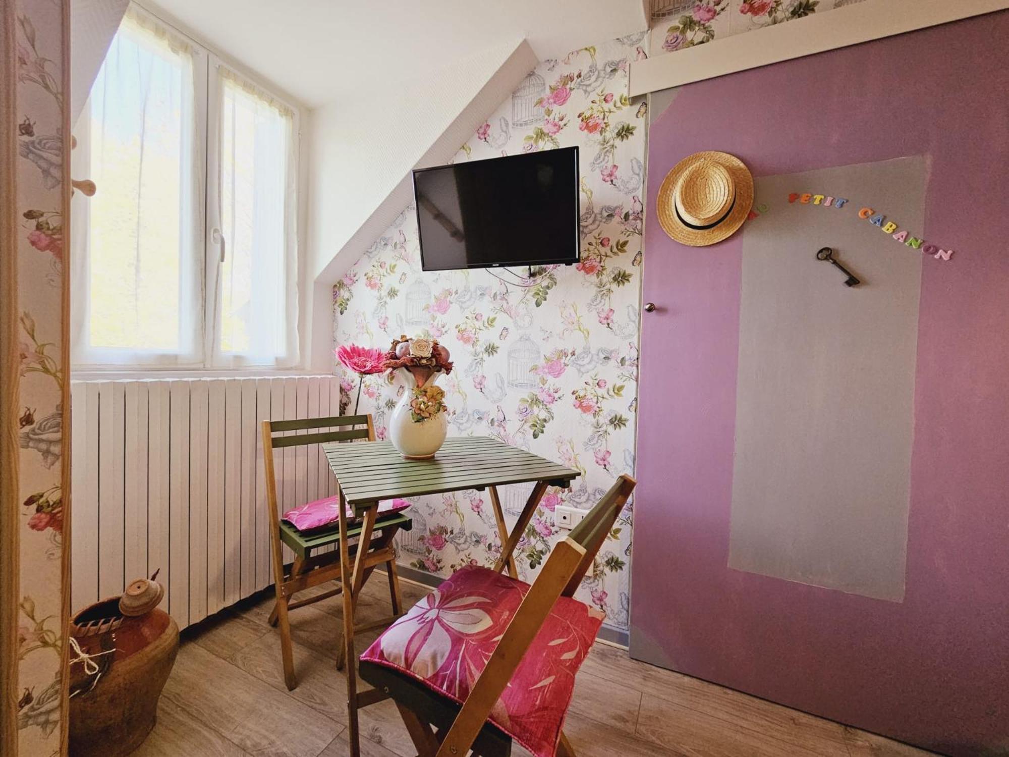 La Tour Des Quatre Chemins Apartamento Gramat Exterior foto